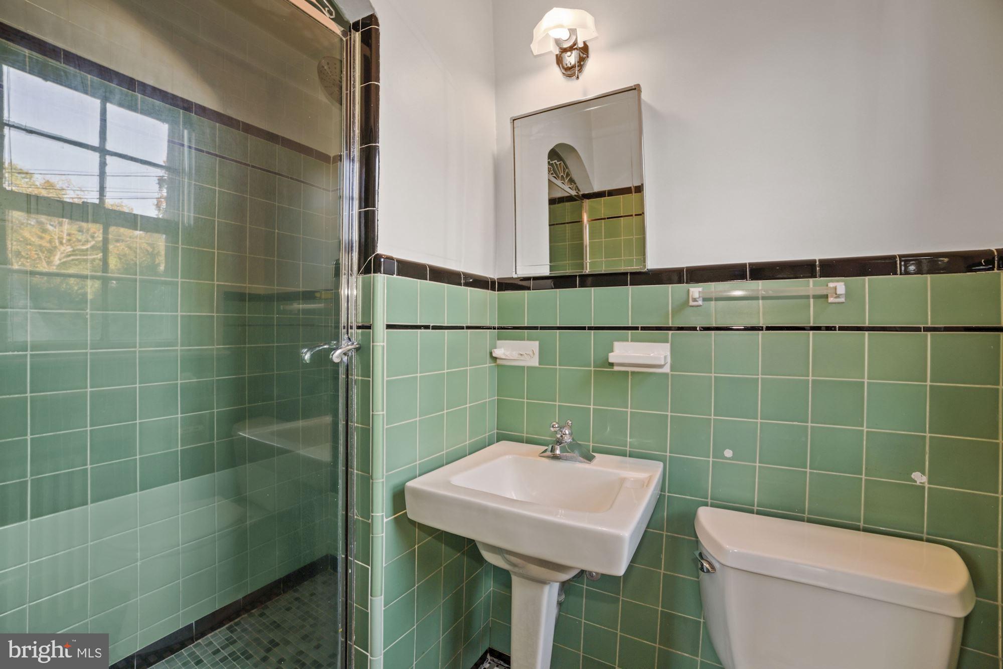 9 Hilltop Road Silver Spring, MD 20910 - Photo 20 of 47