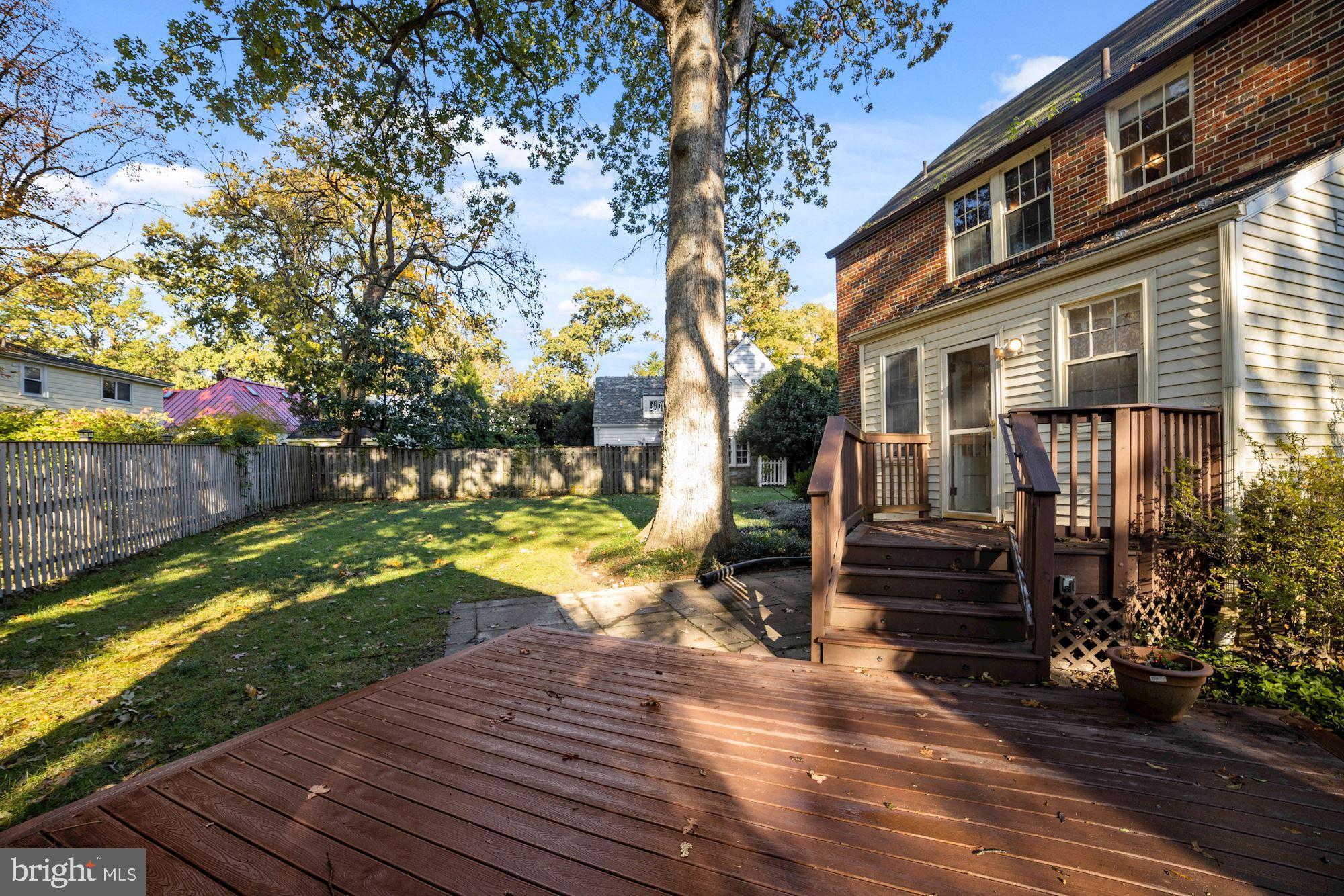 9 Hilltop Road Silver Spring, MD 20910 - Photo 3 of 47