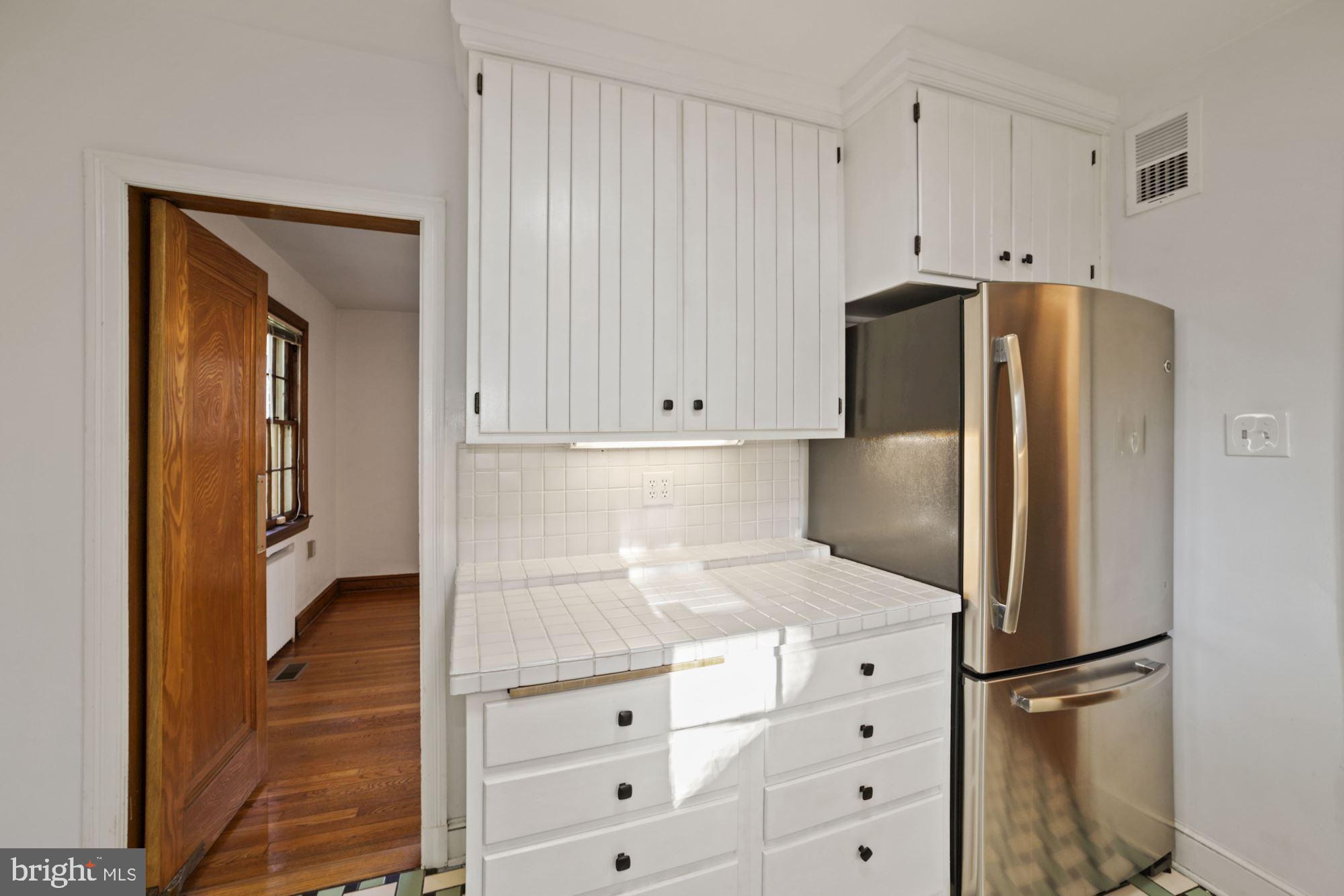 9 Hilltop Road Silver Spring, MD 20910 - Photo 28 of 47