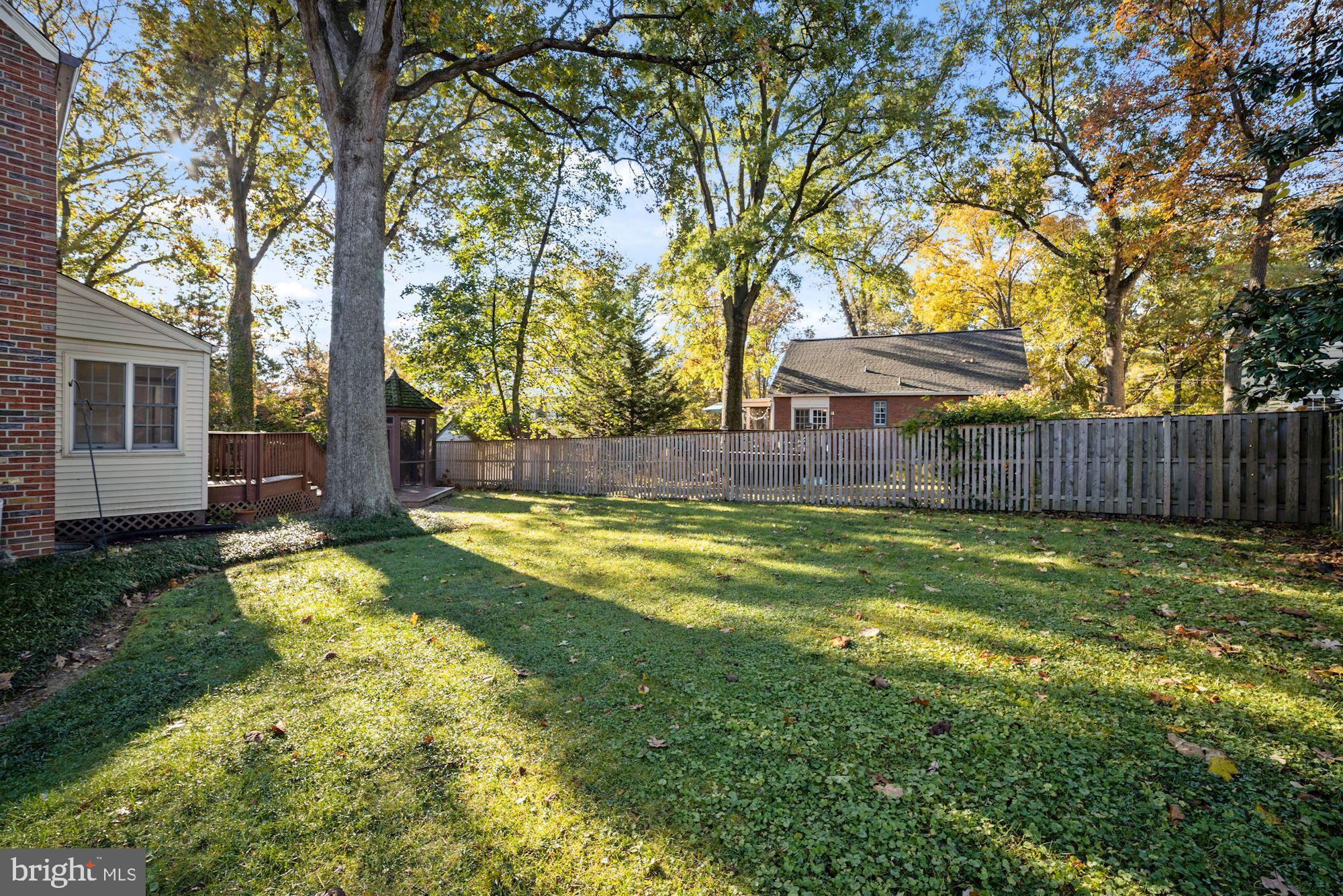 9 Hilltop Road Silver Spring, MD 20910 - Photo 5 of 47