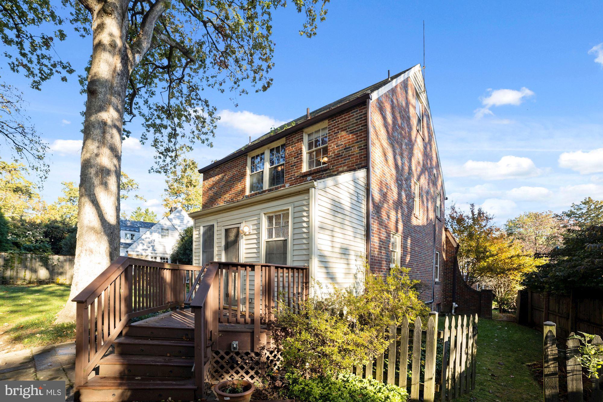 9 Hilltop Road Silver Spring, MD 20910 - Photo 7 of 47