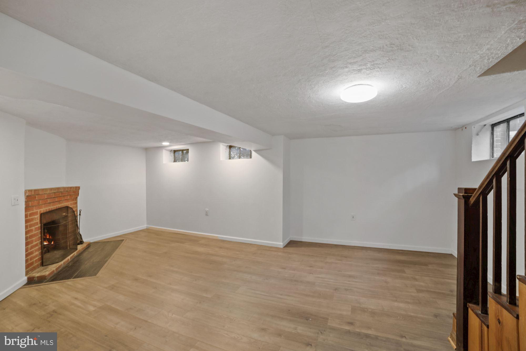 9 Hilltop Road Silver Spring, MD 20910 - Photo 10 of 47