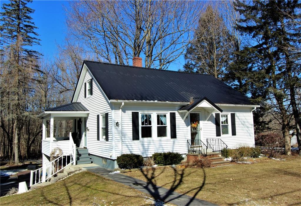 302 Riverside Drive Augusta, ME 04330 - Photo 1 of 17 Photo
