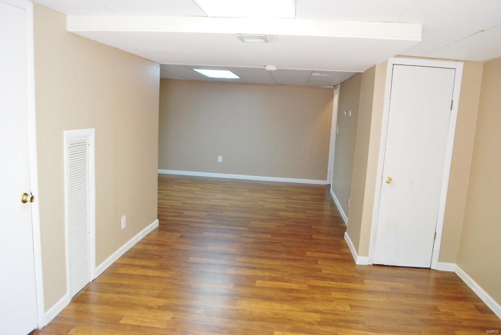 827 Portsdown Road Ballwin, MO 63011 - Photo 8 of 19 Gallery Image 8