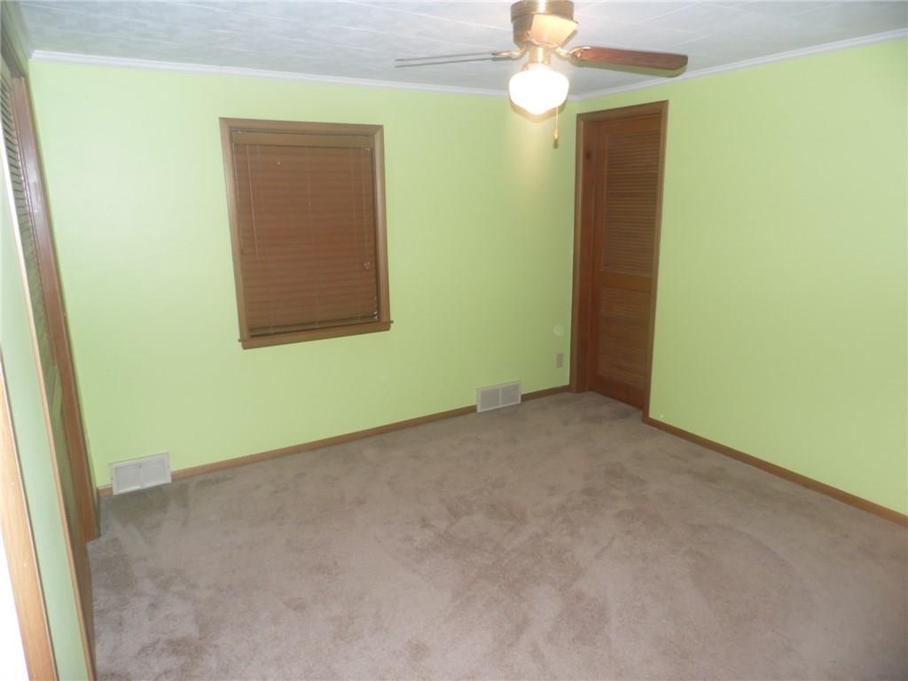 507 Kennedy Road Charleroi, PA 15022 - Photo 17 of 24 Bedroom 3 has 1 closet.