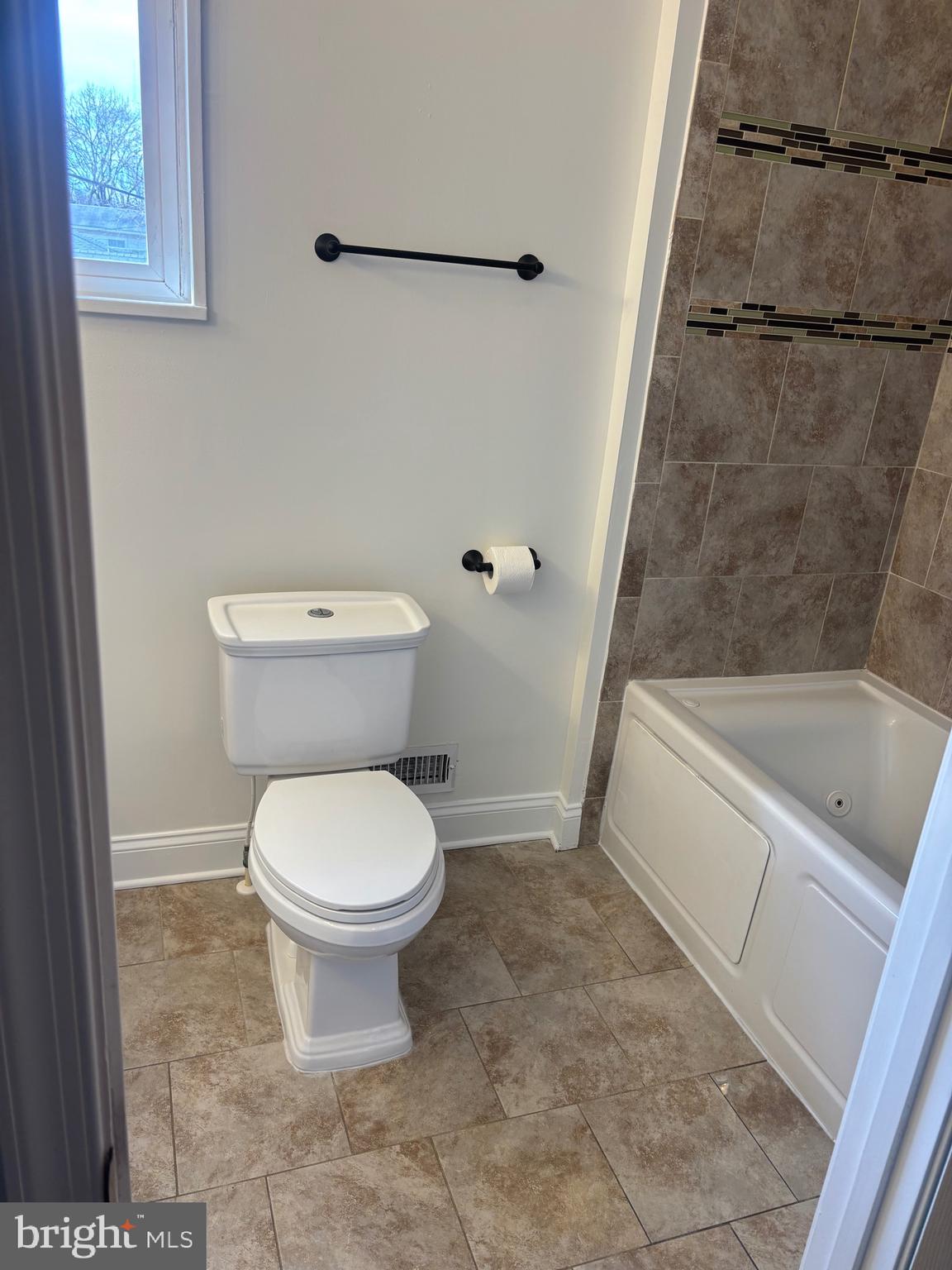 912 Marksworth Road Catonsville, MD 21228 - Photo 17 of 30 Master bathroom