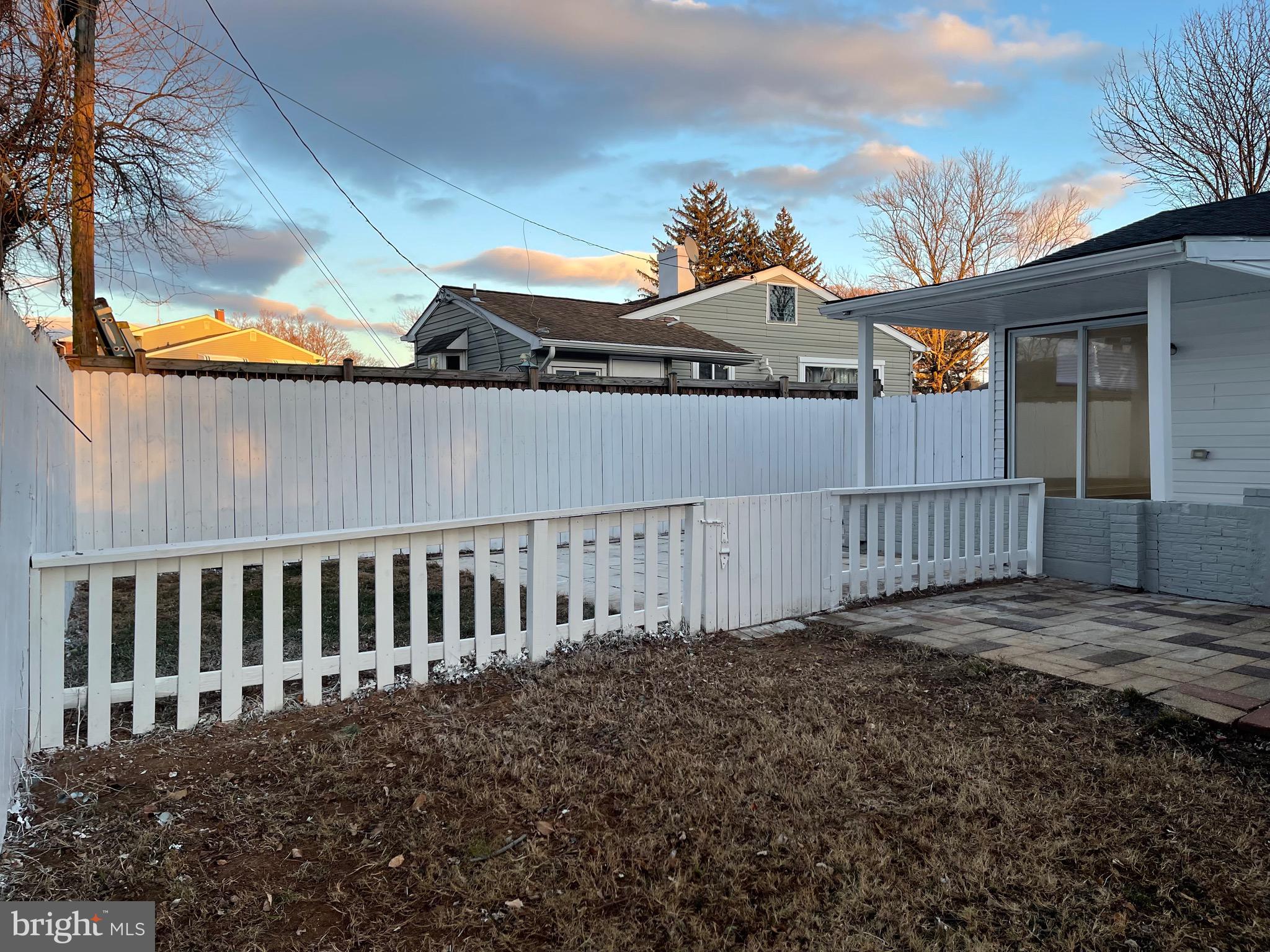 912 Marksworth Road Catonsville, MD 21228 - Photo 30 of 30 Fence