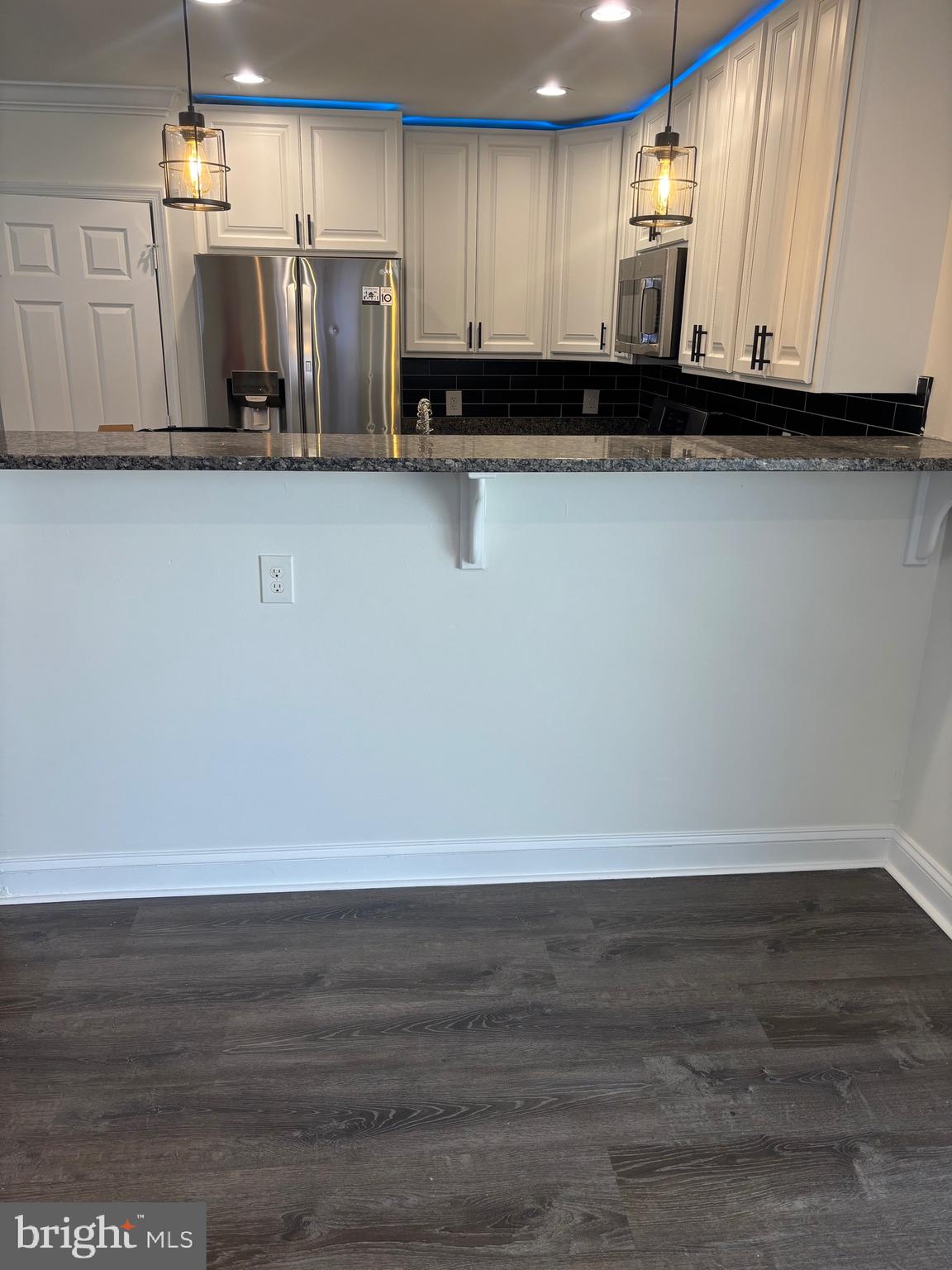 912 Marksworth Road Catonsville, MD 21228 - Photo 9 of 30 Breakfast table