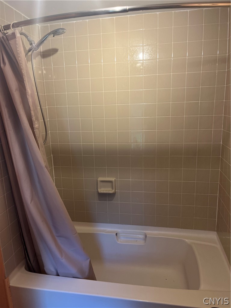 12776 Ridge Road Henderson, NY 13685 - Photo 12 of 28 Bathroom Tub/Shower