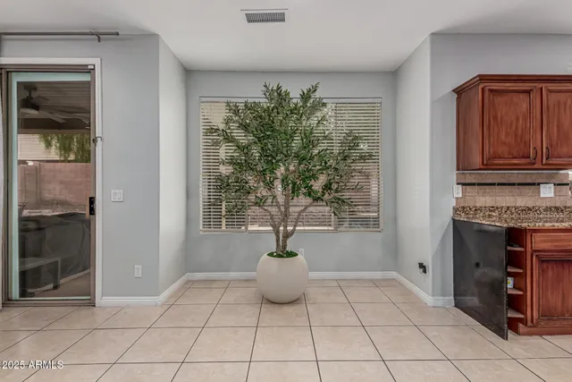 $639,900 | 6816 West Bronco Trail, Peoria, AZ 85383