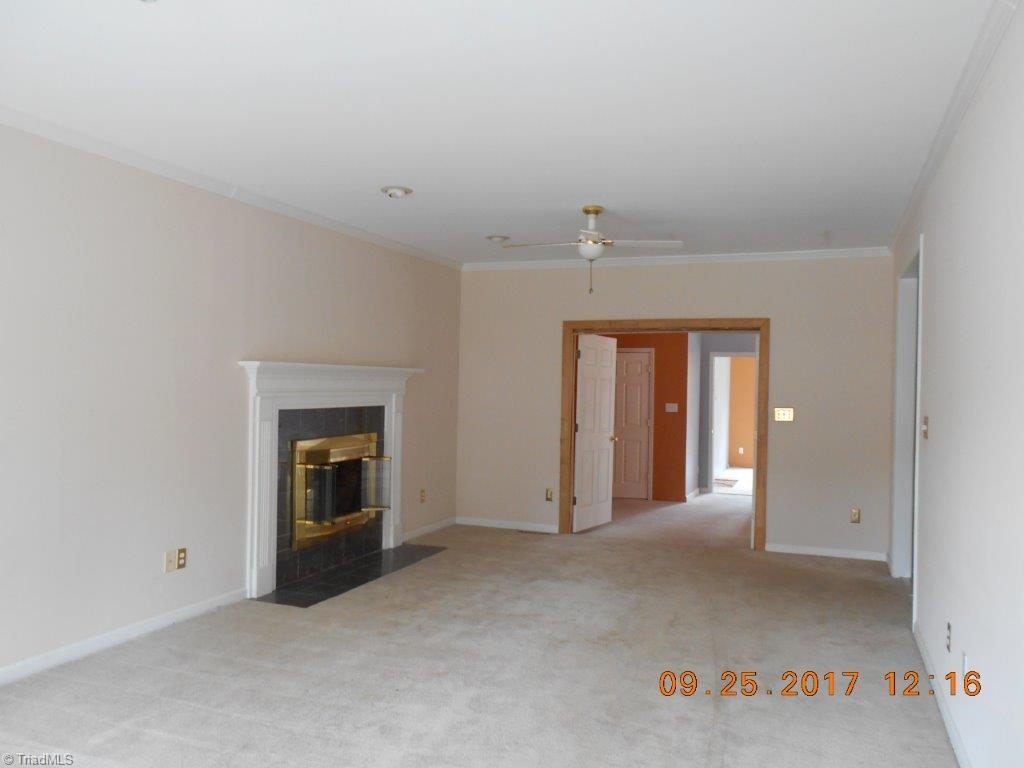 6906 Bridgewood Road Clemmons, NC 27012 - Photo 2 of 30 Gallery Image 2