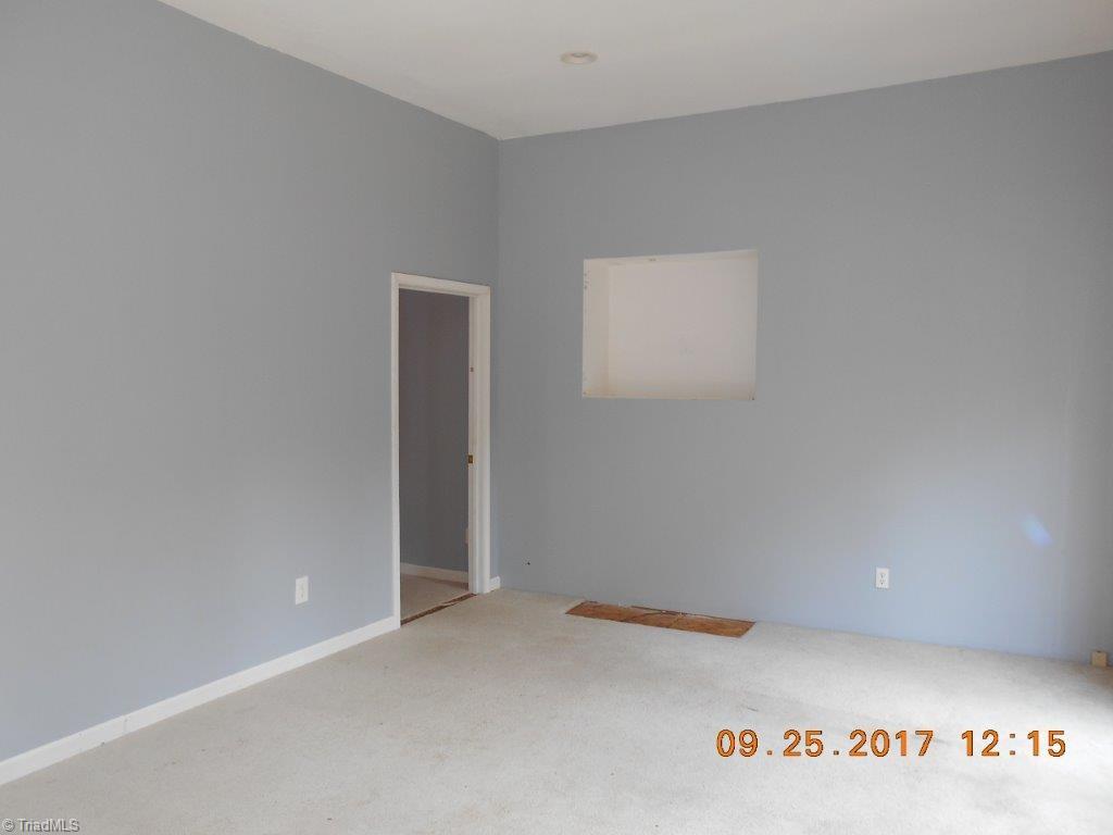 6906 Bridgewood Road Clemmons, NC 27012 - Photo 14 of 30 Gallery Image 14