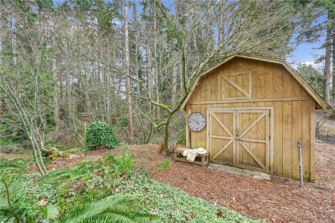 116 East Jonathan Road Bothell, WA 98012 - Photo 21 of 27 a view of a backyard