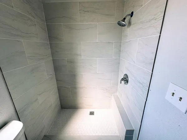 a bathroom with a tub