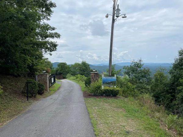 $10,000 | 12-13a Brasstown Hts Lane, Brasstown, NC 28902