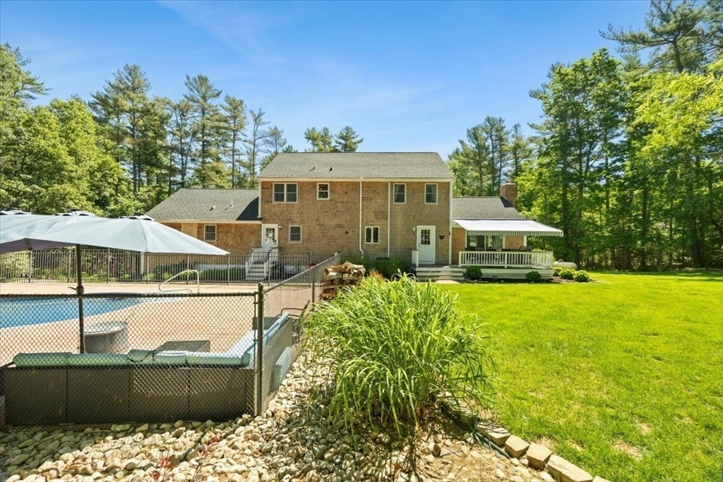 136 Paradise Lane Rochester, MA 02770 - Photo 32 of 40