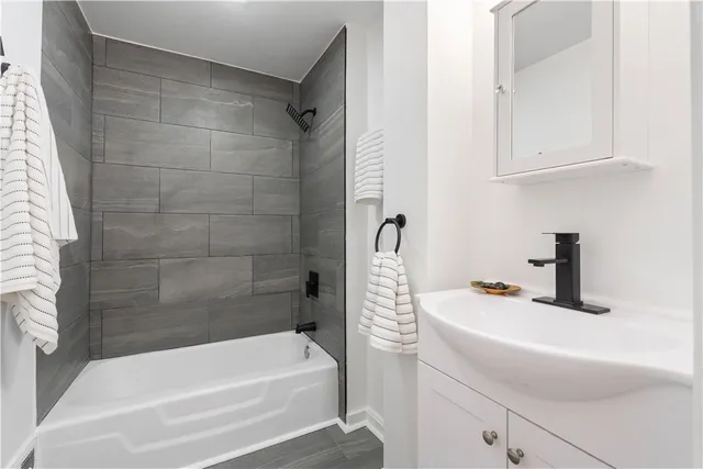 $129,999 | 507 Ames Street, Rochester, NY 14606