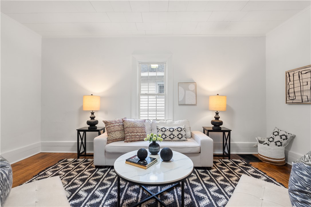 507 Ames Street Rochester, NY 14606 - Photo 5 of 37