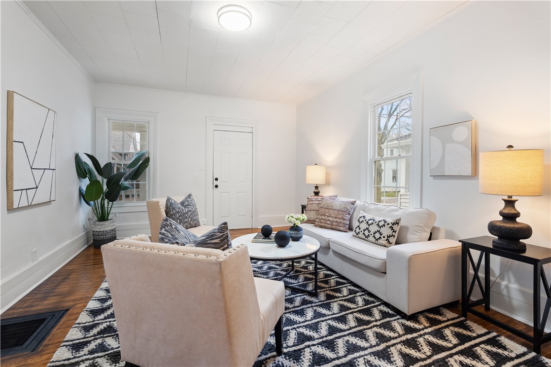 507 Ames Street Rochester, NY 14606 - Photo 6 of 37