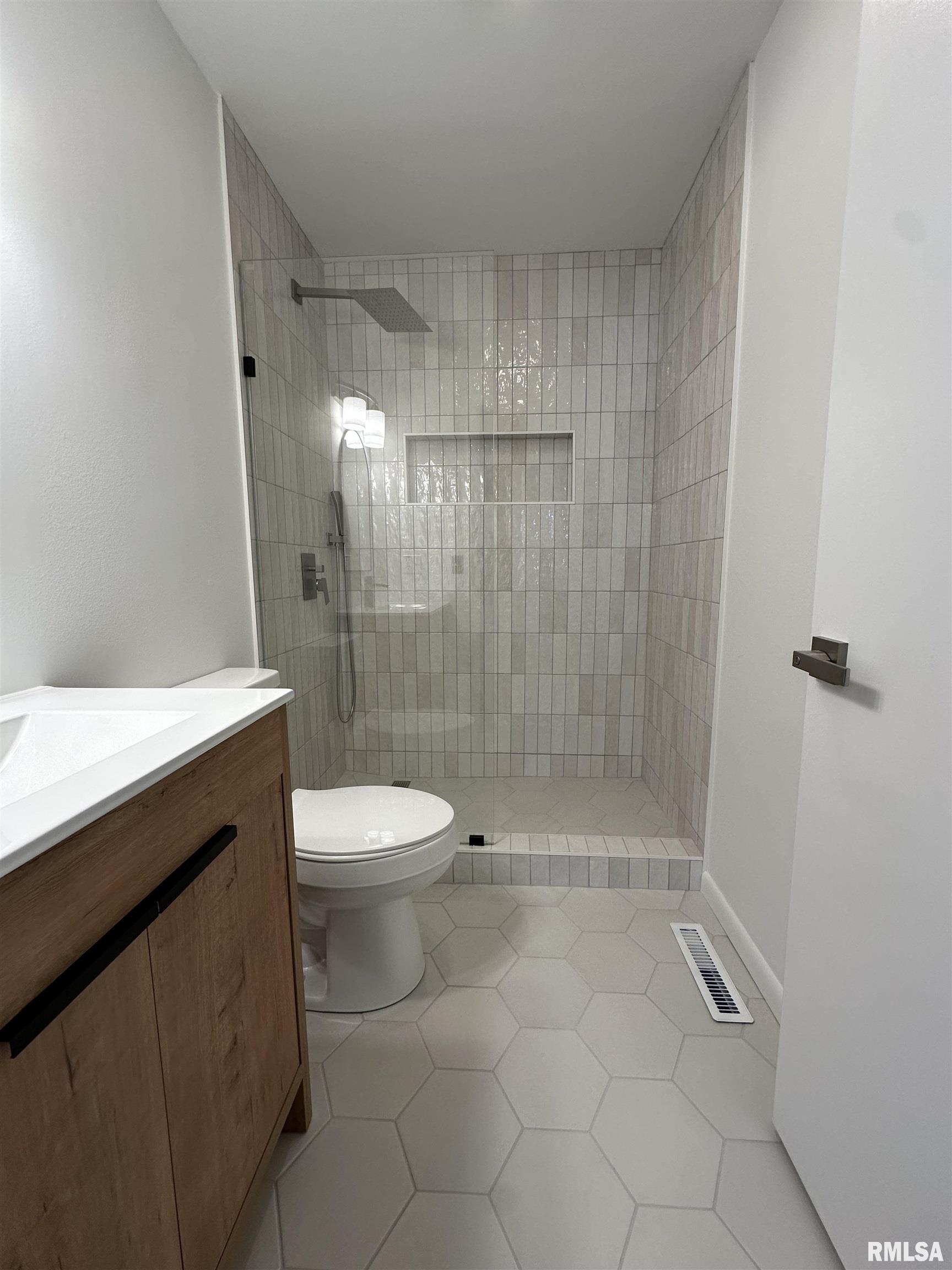 1823 South Madison Street Macomb, IL 61455 - Photo 17 of 21