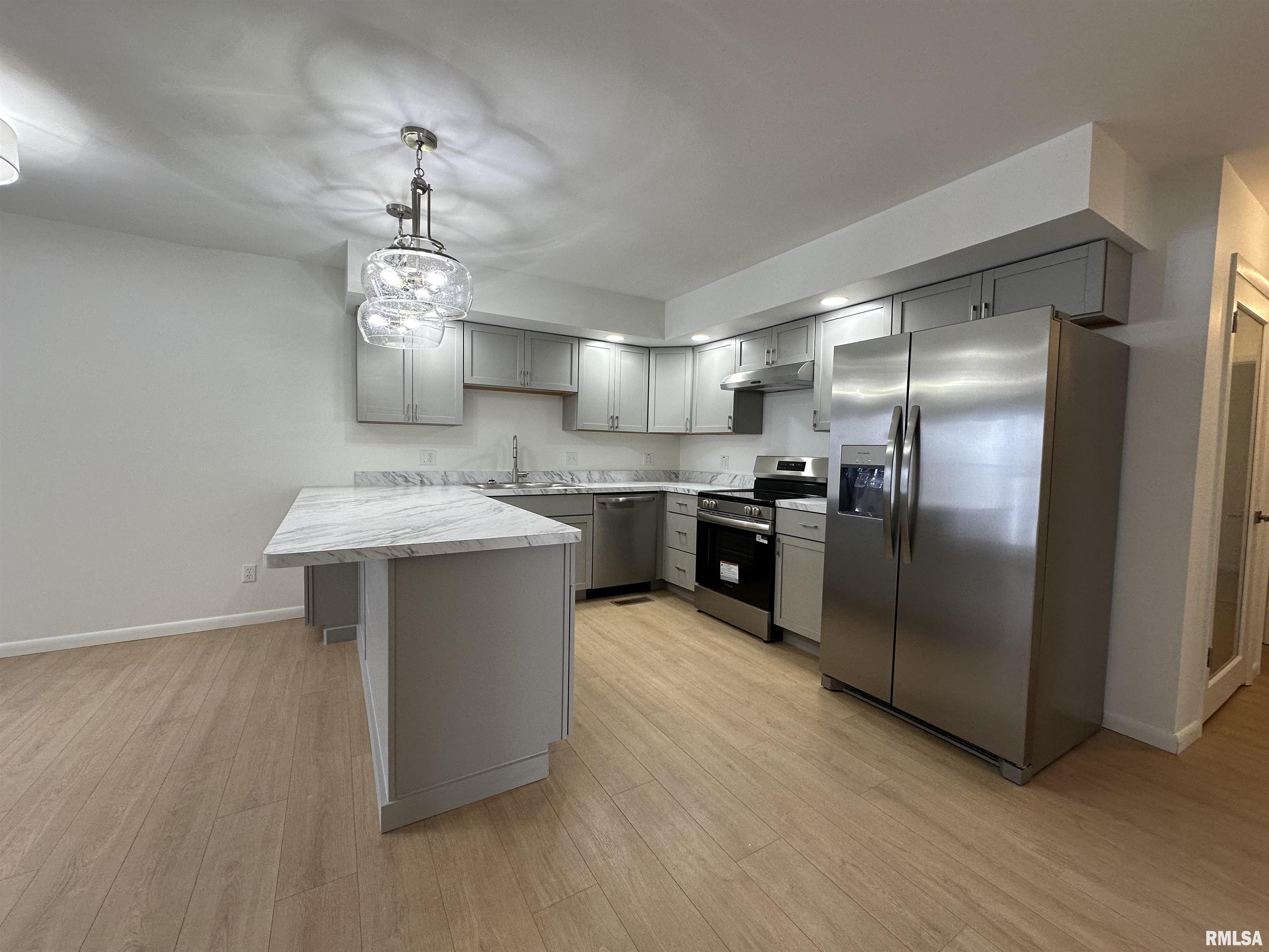 1823 South Madison Street Macomb, IL 61455 - Photo 8 of 22