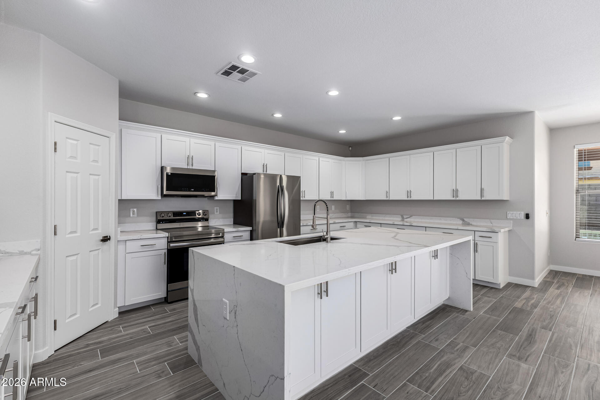 17867 North Madison Road Maricopa, AZ 85139 - Photo 15 of 38 13 - Madison