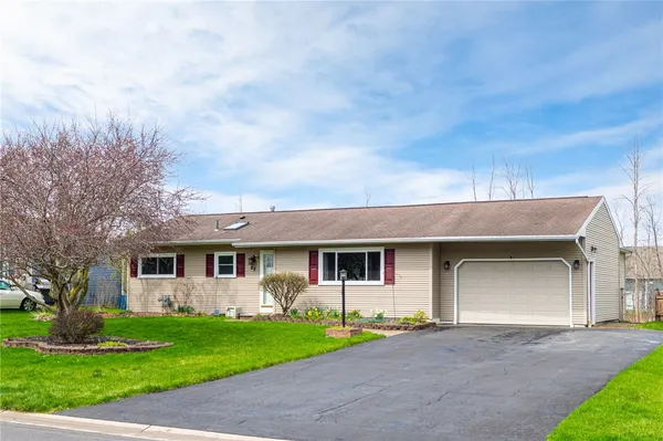 $330,000 | 27 Florendin Drive, Henrietta, NY 14467