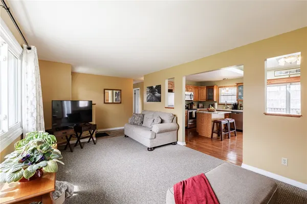 $330,000 | 27 Florendin Drive, Henrietta, NY 14467