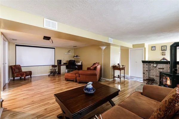 $330,000 | 27 Florendin Drive, Henrietta, NY 14467