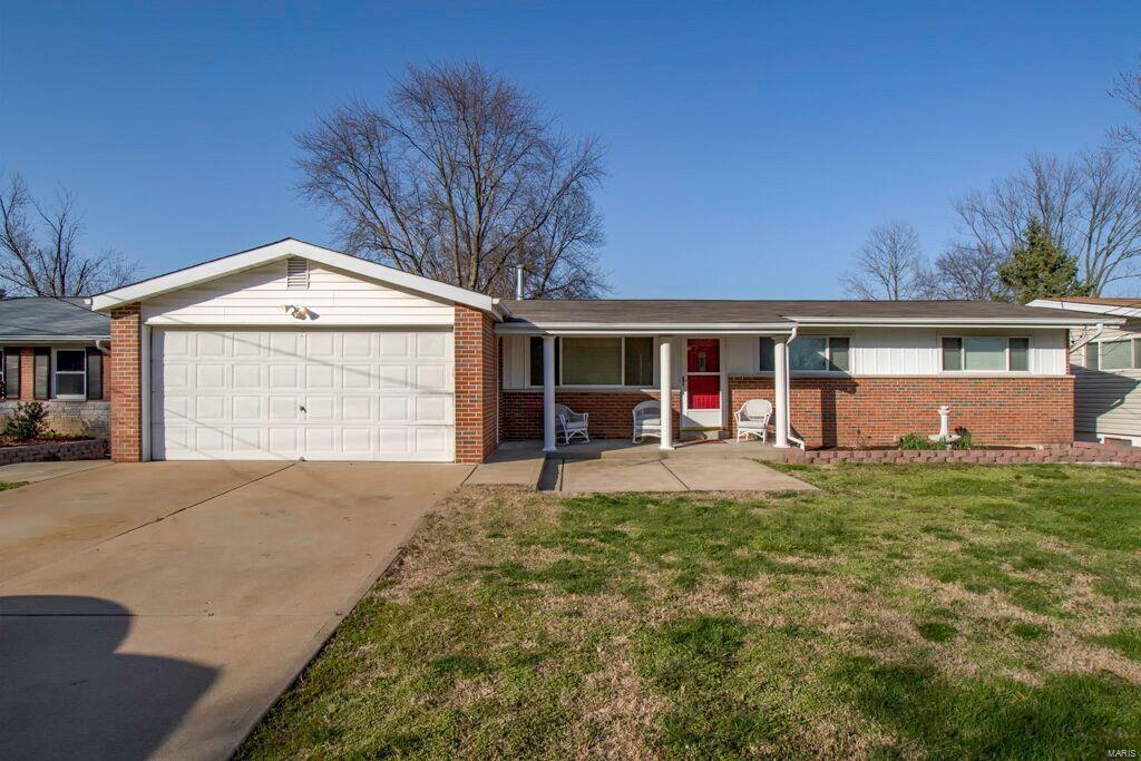 3721 Edwards Road St. Louis, MO 63125 - Photo 1 of 39 Gallery Image 1