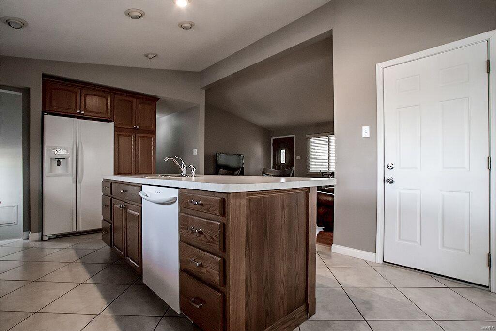 3721 Edwards Road St. Louis, MO 63125 - Photo 13 of 39 Gallery Image 13