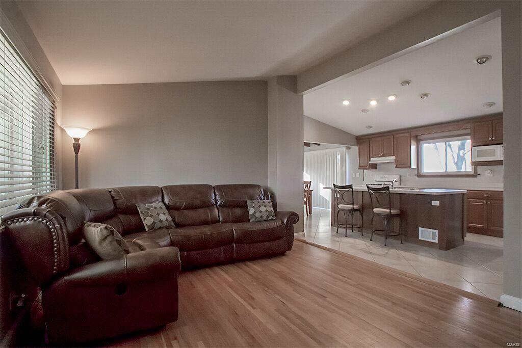 3721 Edwards Road St. Louis, MO 63125 - Photo 20 of 39 Gallery Image 20