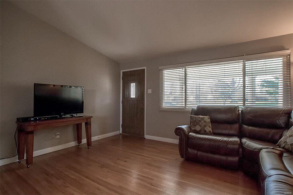 3721 Edwards Road St. Louis, MO 63125 - Photo 21 of 39 Gallery Image 21