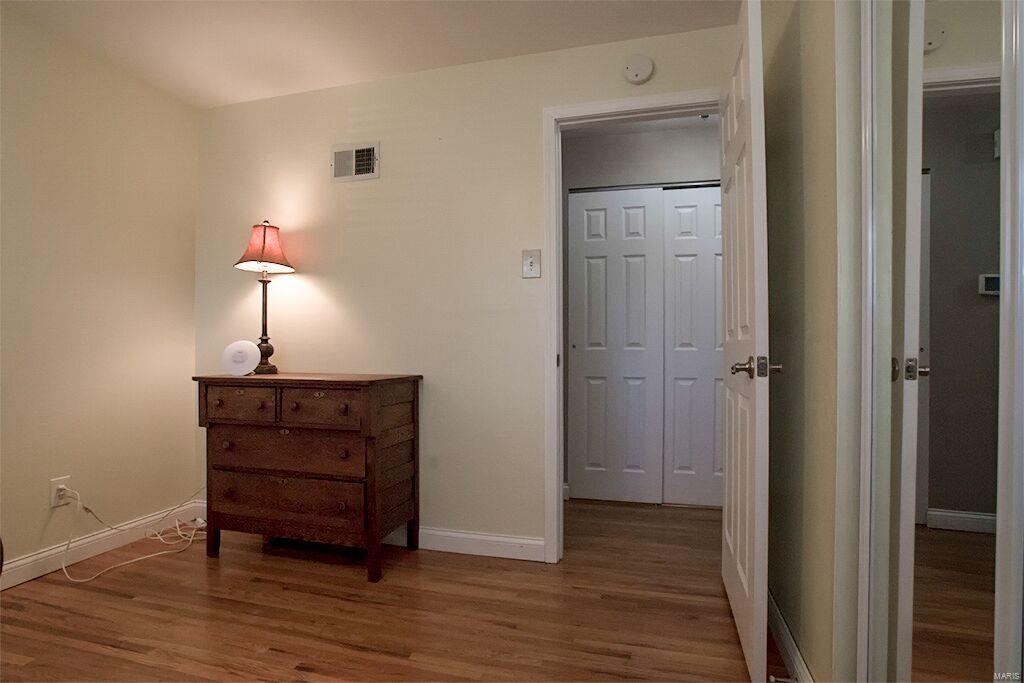 3721 Edwards Road St. Louis, MO 63125 - Photo 28 of 39 Gallery Image 28
