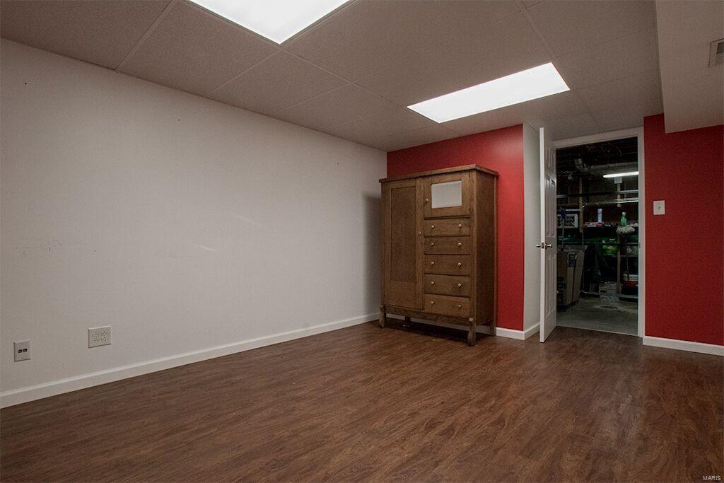 3721 Edwards Road St. Louis, MO 63125 - Photo 37 of 39 Gallery Image 37