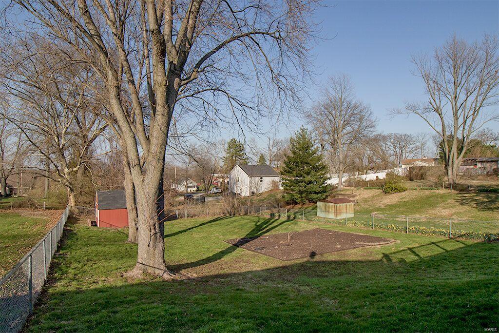 3721 Edwards Road St. Louis, MO 63125 - Photo 9 of 39 Gallery Image 9