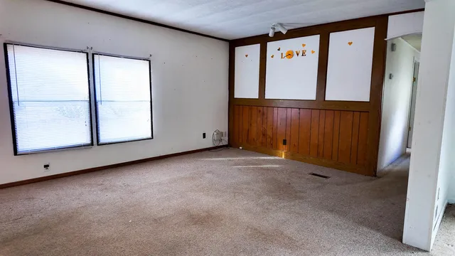 $90,000 | 9 Wyman Road, Deering, NH 03244