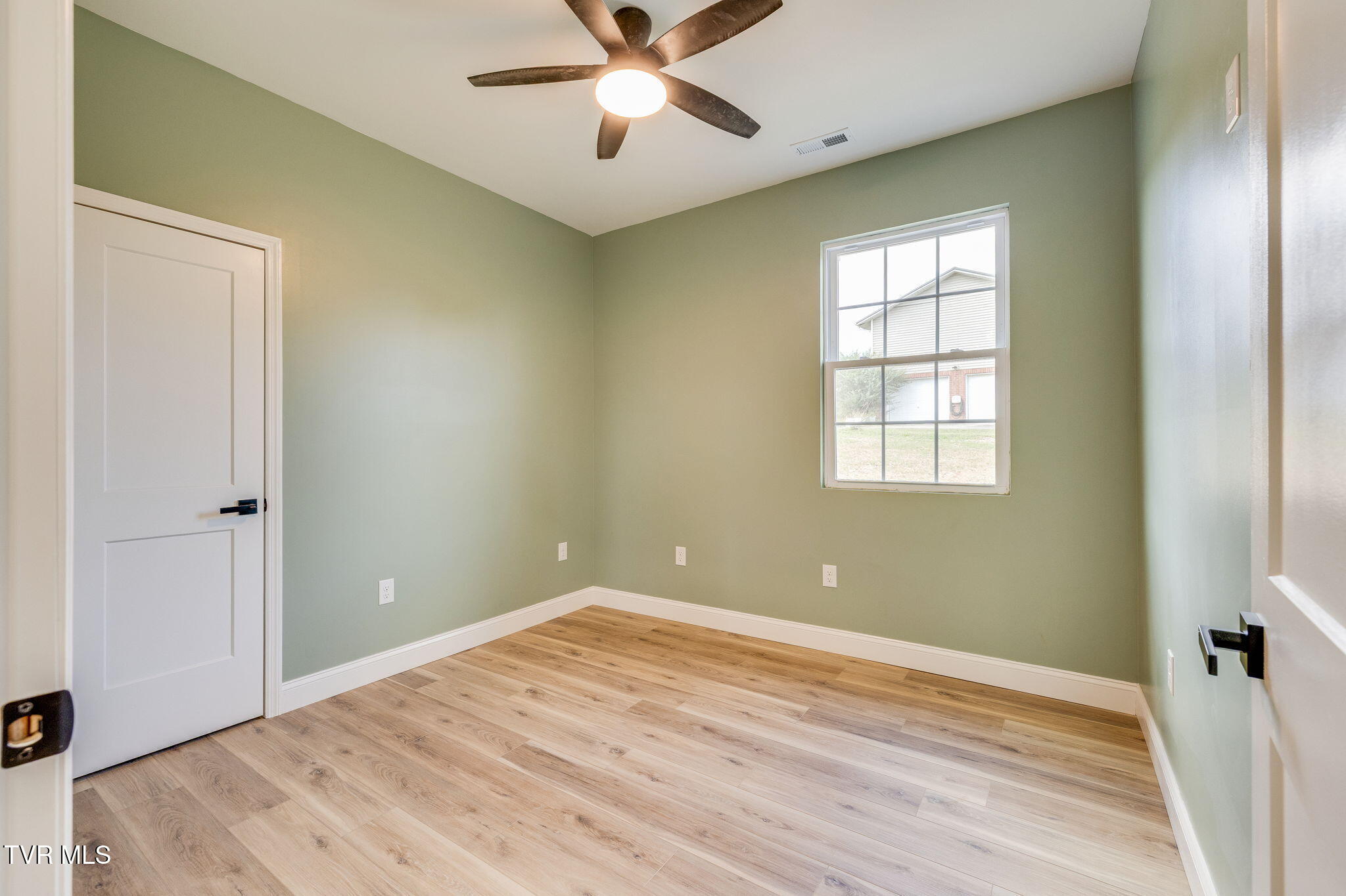 166 Ebenezer Road Chuckey, TN 37641 - Photo 23 of 49 022