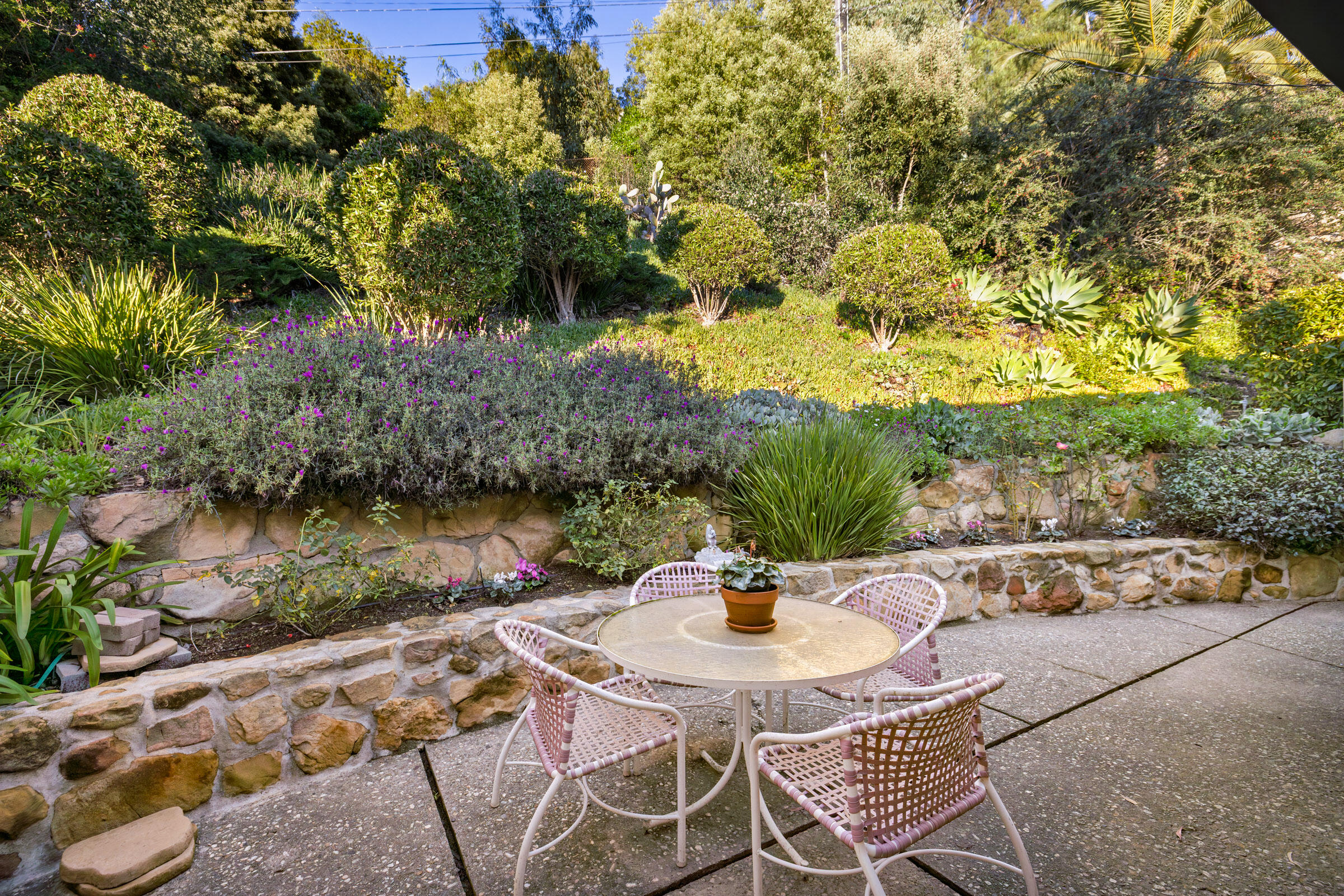 1816 East Las Tunas Road Santa Barbara, CA 93103 - Photo 9 of 24 1816 E Las Tunas-09