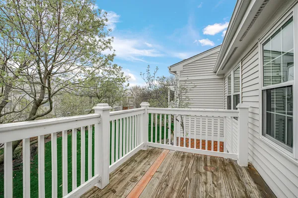 $250,000 | 62 Winding Run Lane, Unit 62, Streamwood, IL 60107