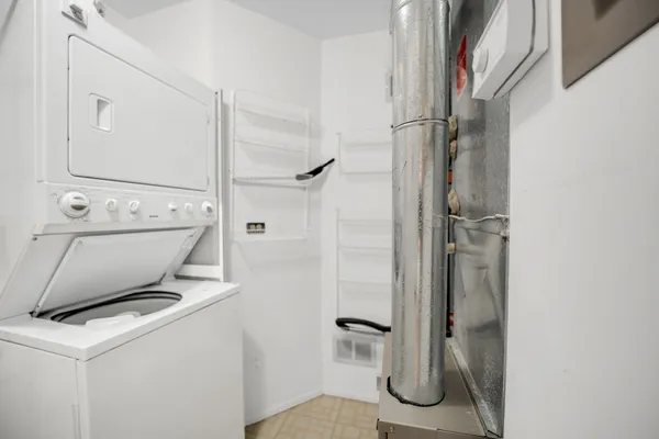 $250,000 | 62 Winding Run Lane, Unit 62, Streamwood, IL 60107
