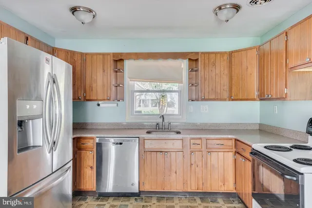 $2,850 | 12425 Stretton Lane, Bowie, MD 20715