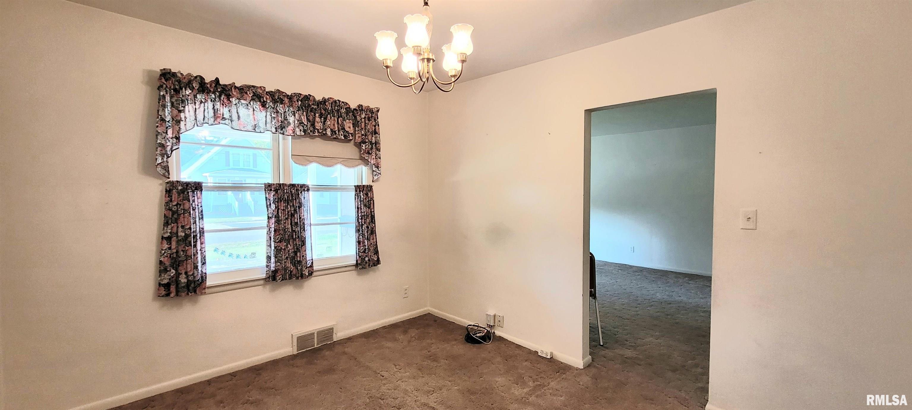 2361 East Converse Street Springfield, IL 62702 - Photo 8 of 39