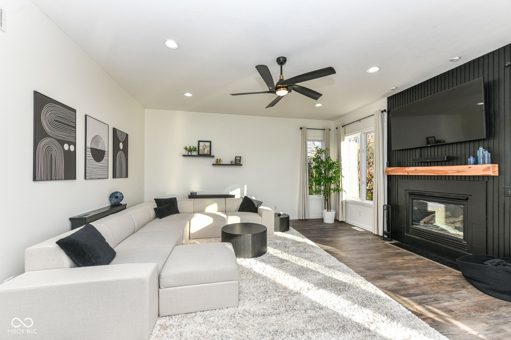 14691 Thor Run Drive Fishers, IN 46040 - Photo 7 of 46