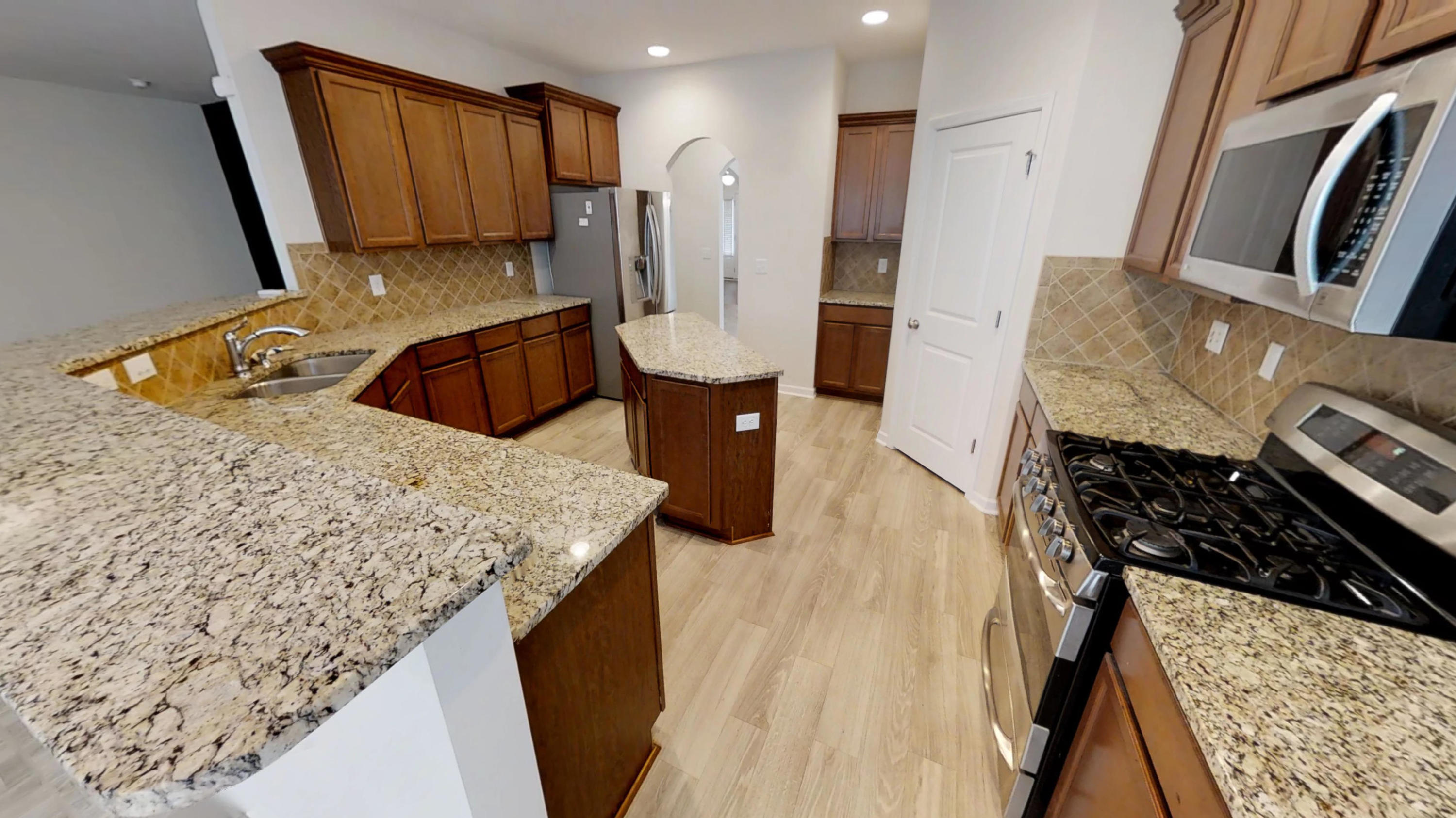 192 Charlesfort Way Moncks Corner, SC 29461 - Photo 7 of 41 pV8yC5jzVwR - 02.25.2018_15.29.30
