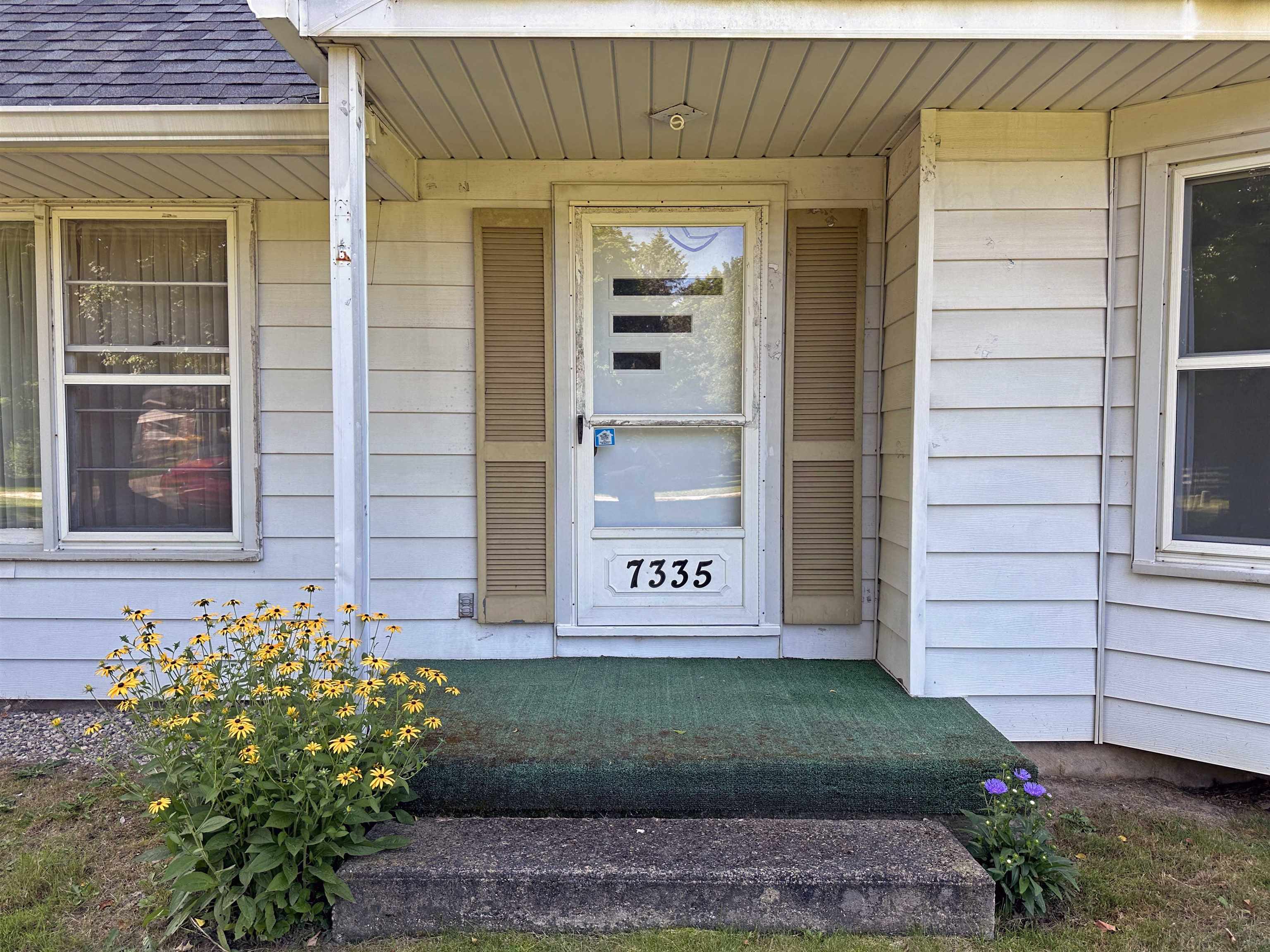 7335 Potter Road Flushing, MI 48433 - Photo 13 of 43 50151866-a72f8731-6d04-4712-a122-5effe914cb4d.JPG