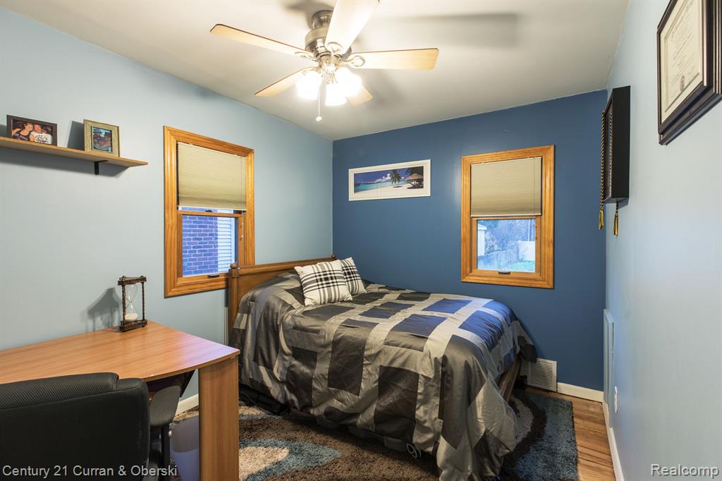 10044 Ruth Avenue Allen Park, MI 48101 - Photo 6 of 17