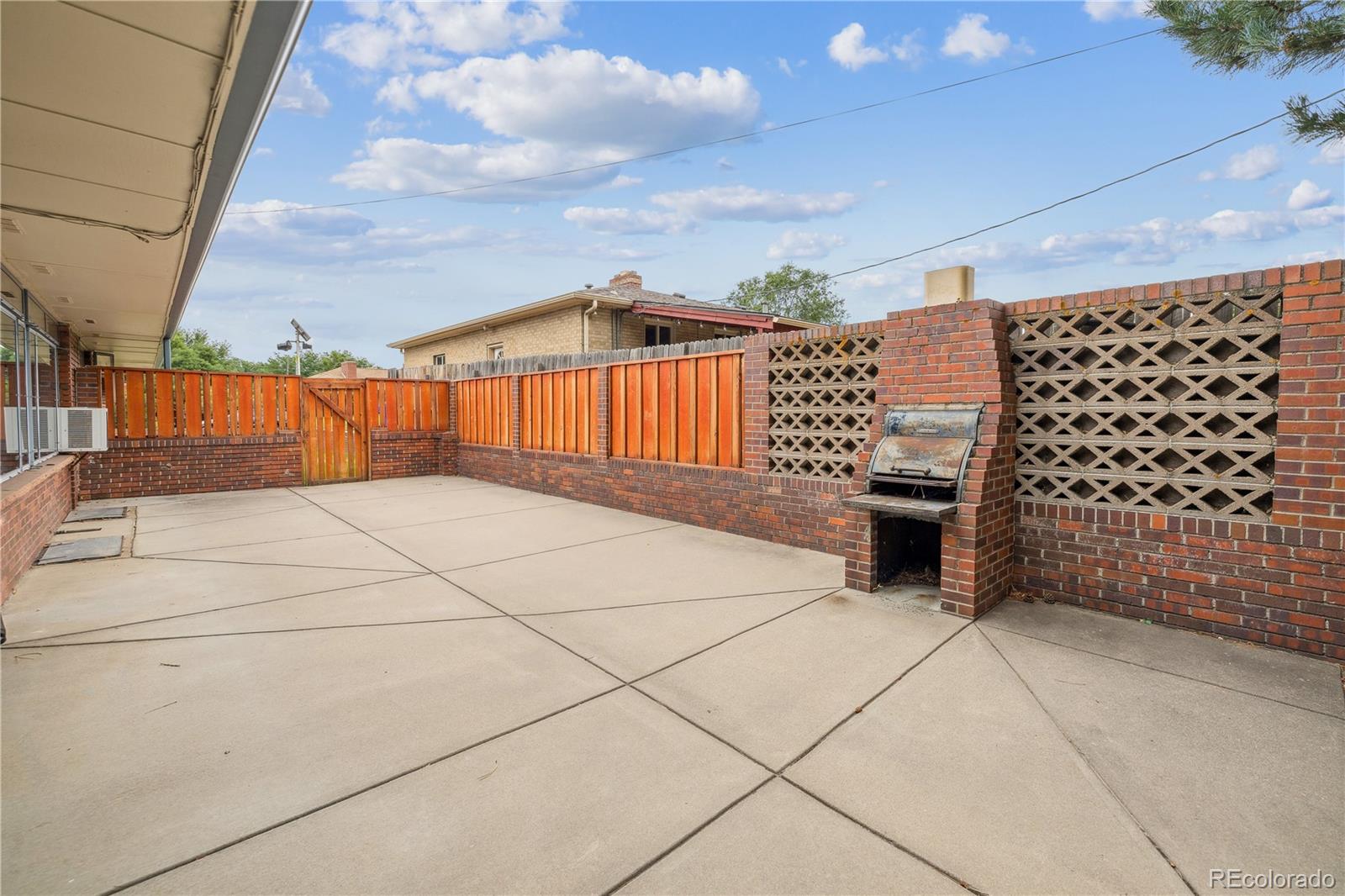 4185 Pierce Street Wheat Ridge, CO 80033 - Photo 22 of 27 a view of a terrace