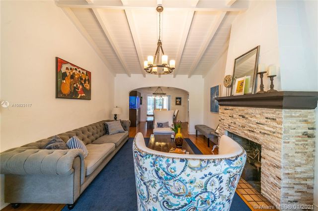 $1,400,000 | 922 Castile Avenue, Coral Gables, FL 33134