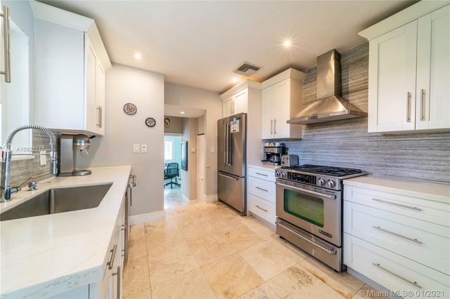 $1,400,000 | 922 Castile Avenue, Coral Gables, FL 33134